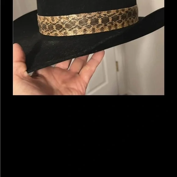 EDDY cowboy hat 7 like new authentic rattlesnake head band